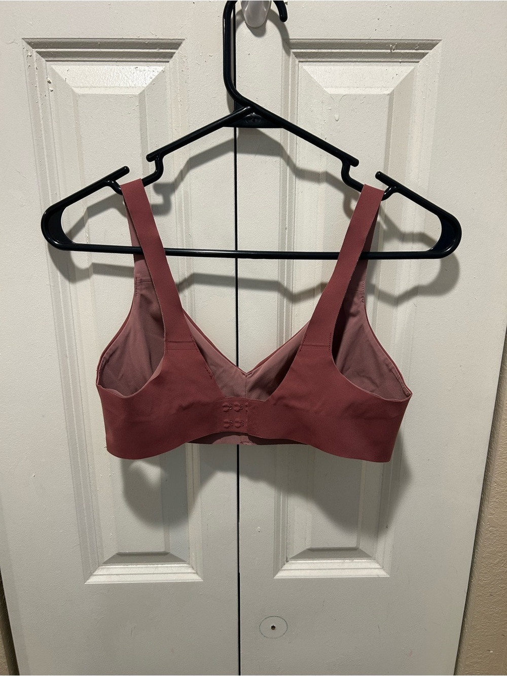 Lululemon Like Nothing Bra in Misty Merlot , size 34B - Picture 6 of 8